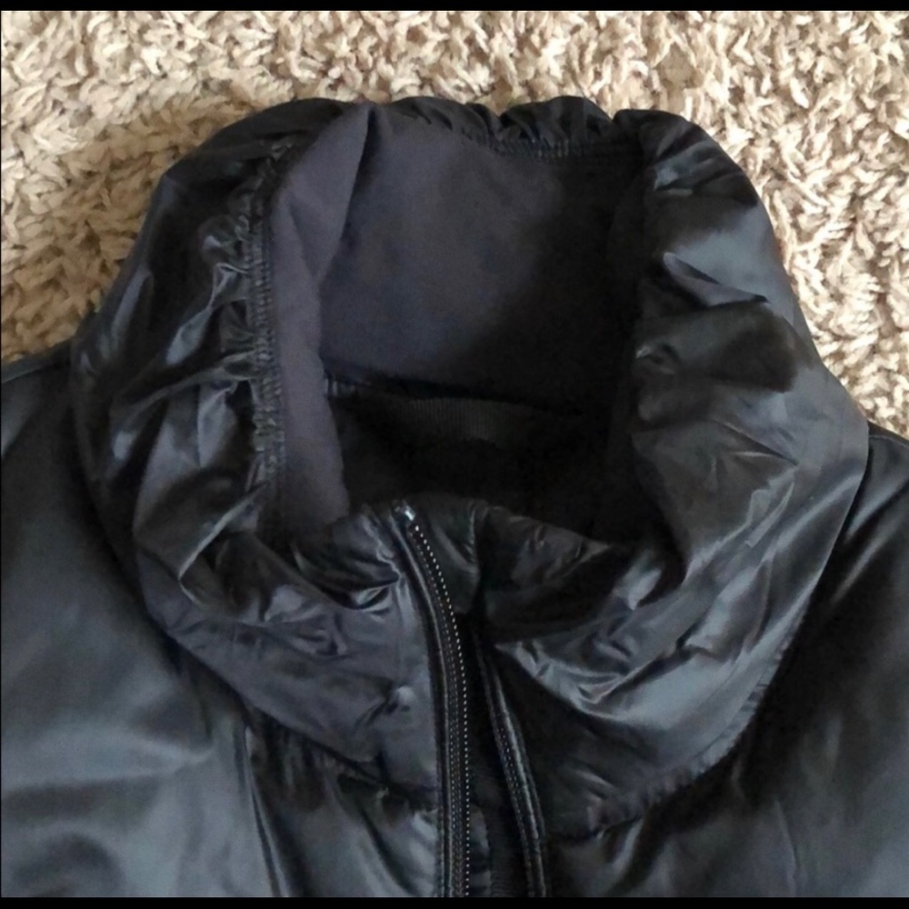 Lululemon Down for a Run Vest II - Picture 8 of 8